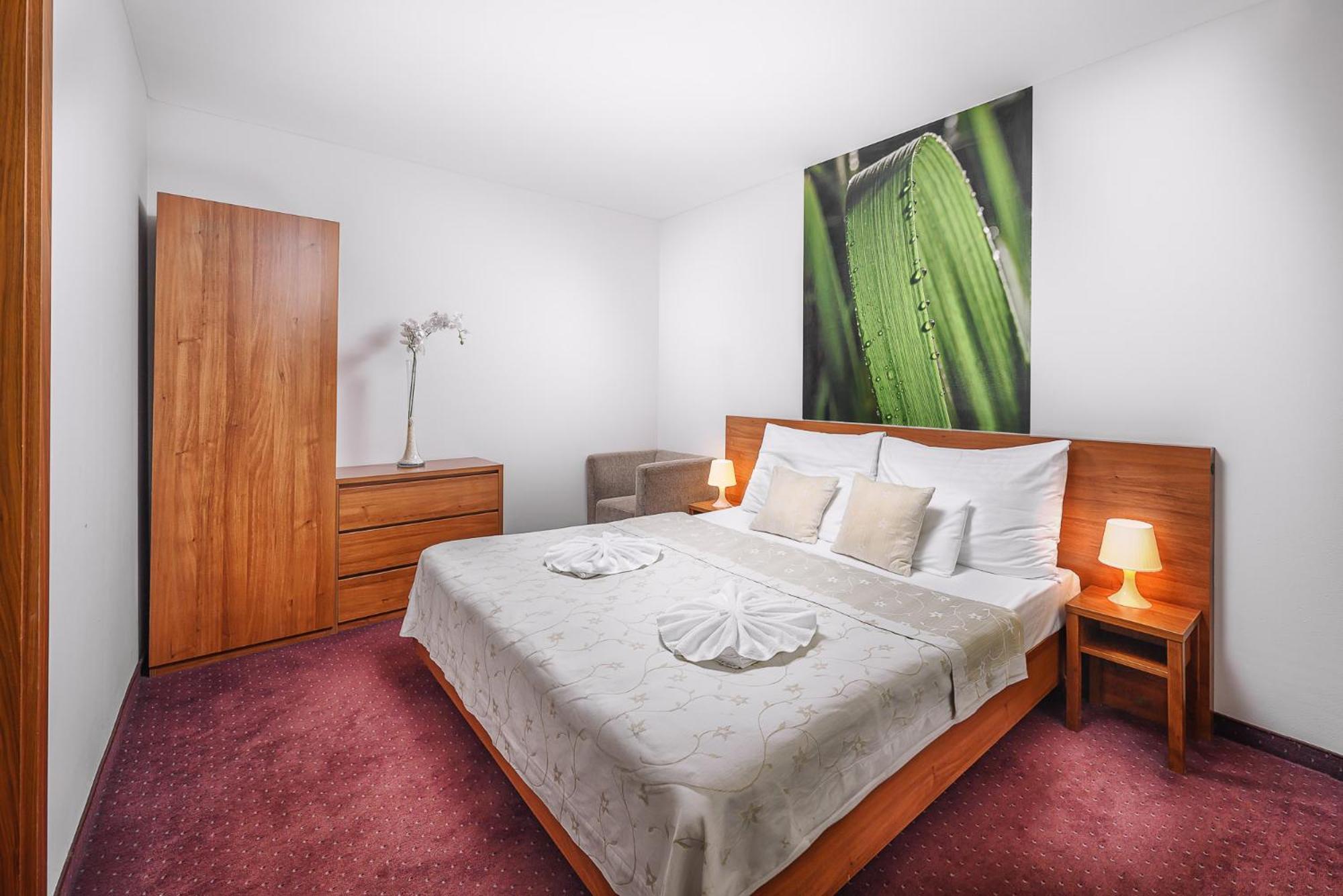 Hotel Janosik Liptovsky Mikulas Bagian luar foto