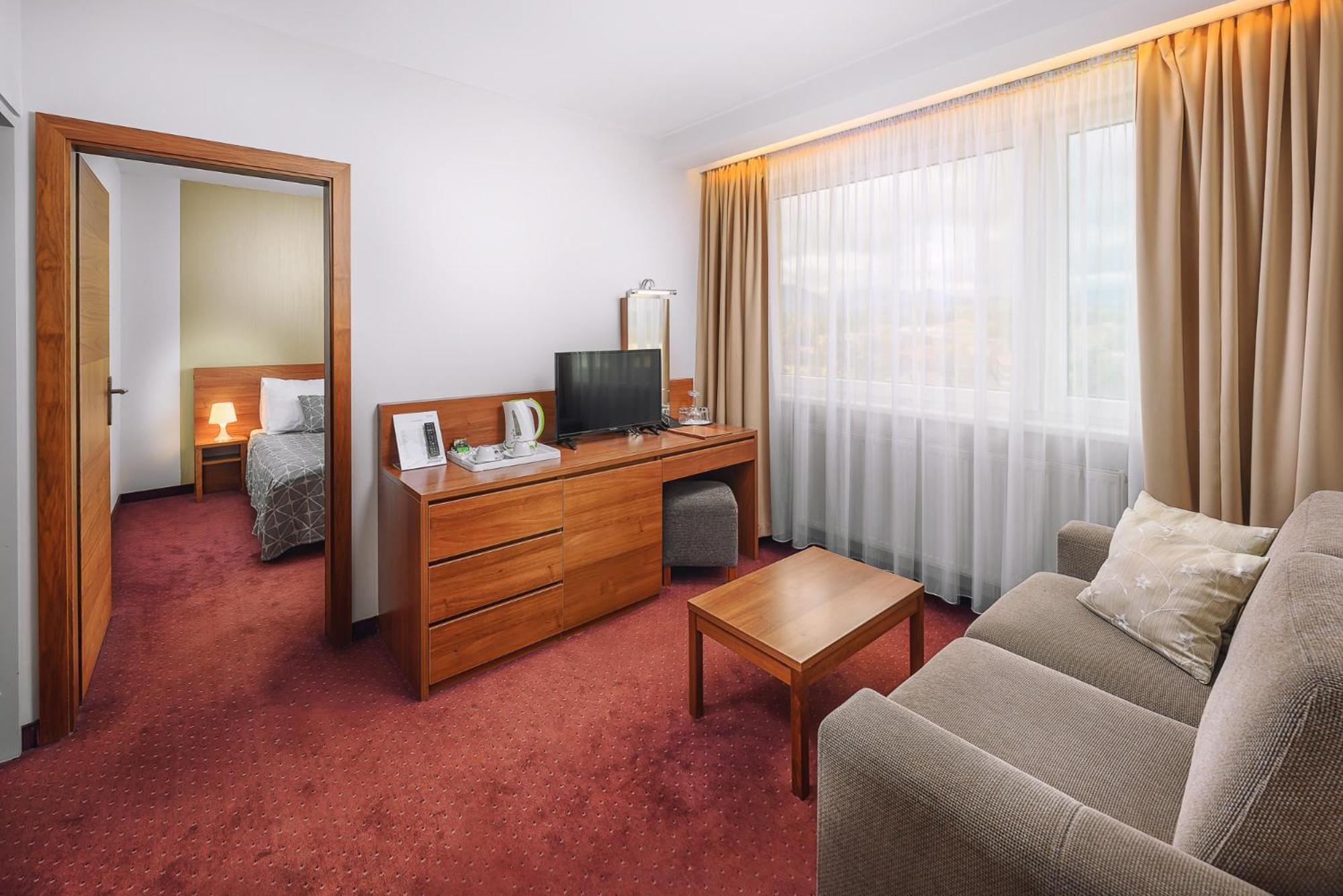 Hotel Janosik Liptovsky Mikulas Bagian luar foto